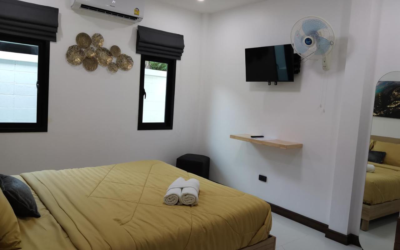 Private Pool Villa With Jacuzzi At Royal Park Village - Walk To The Beach - 6 People - Max 3 Males (Adults Only) Bãi biển Jomtien Ngoại thất bức ảnh